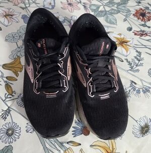 Brooks Glycerin 18 Black And Rose Gold Sneakers Women's Size 9